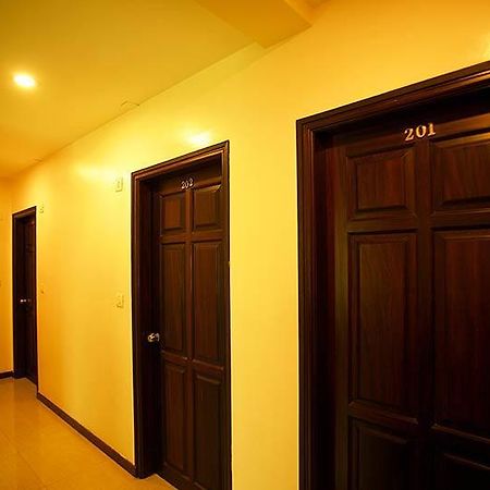 Hotel Malabar Regency 门格洛尔 外观 照片