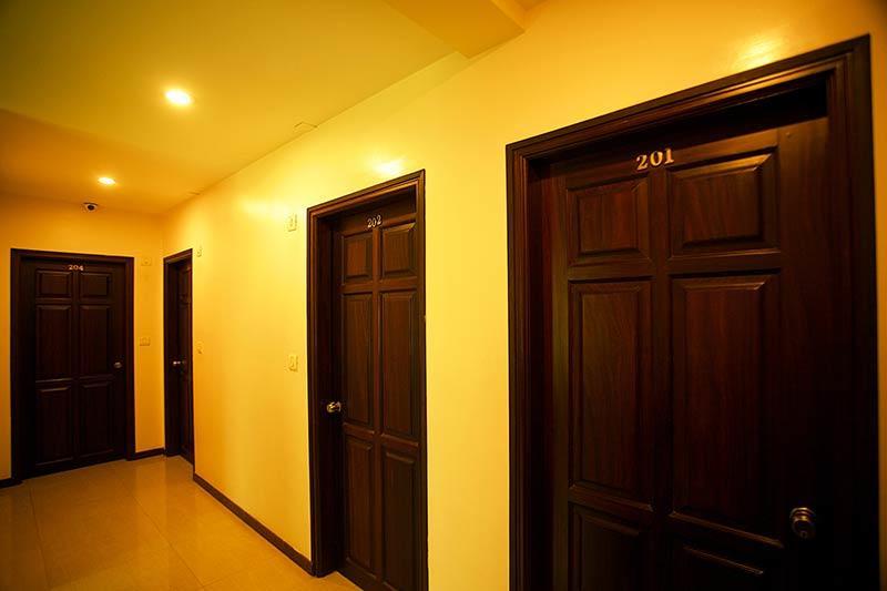 Hotel Malabar Regency 门格洛尔 外观 照片